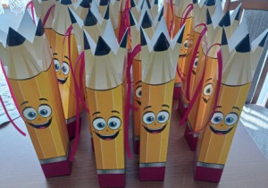 Upominki dla dzieci w kształcie ołówków