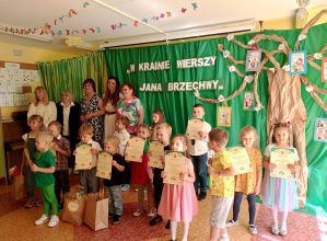 ,,W krainie wierszy Jana Brzechwy"- konkurs recytatorski